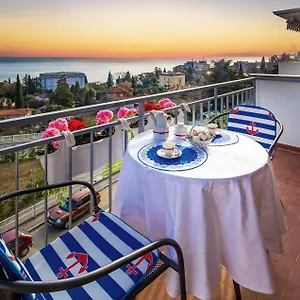  Apartman In With House Sea View